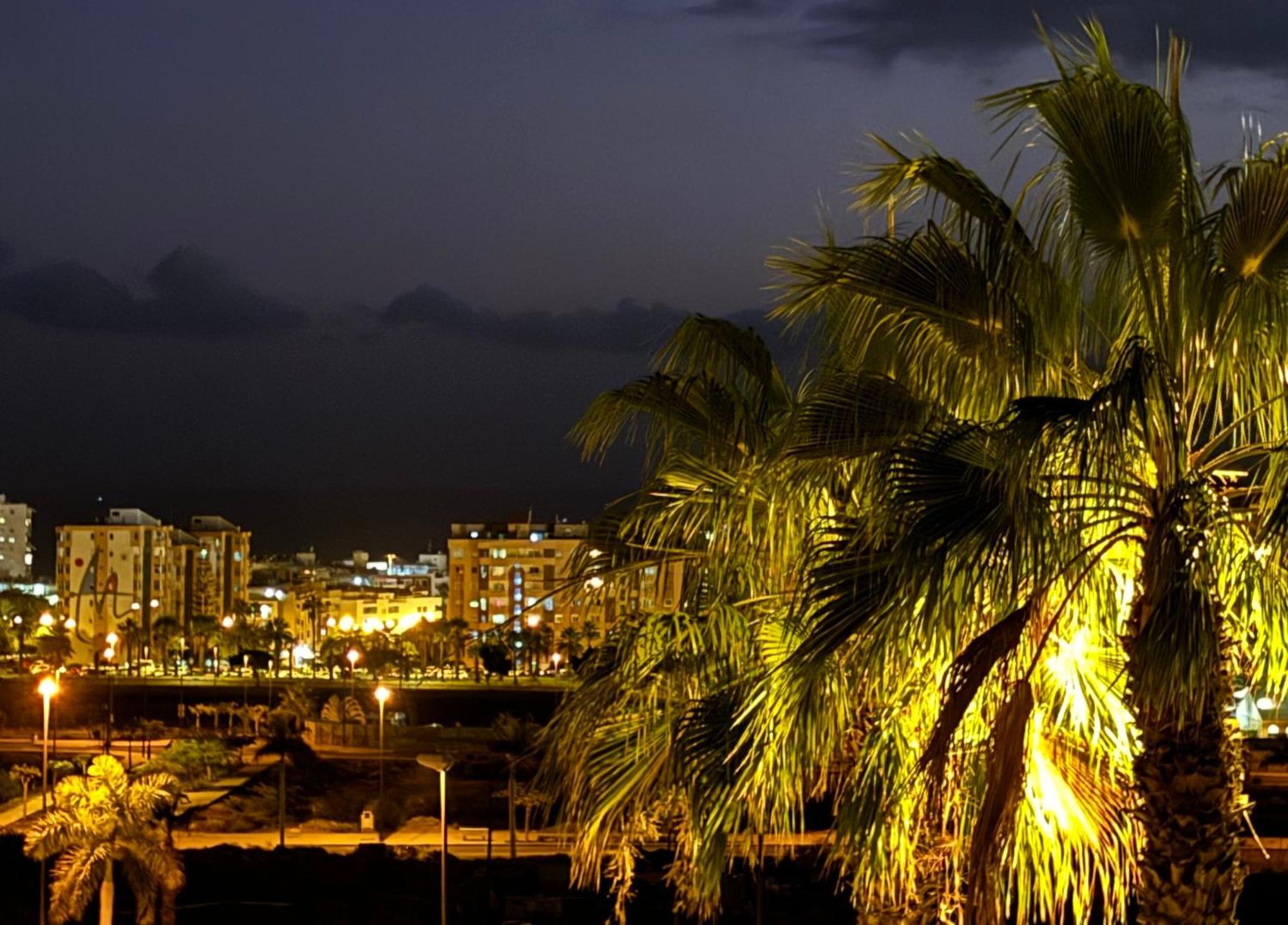 Happy Granada Leilighet Los Cristianos  Eksteriør bilde